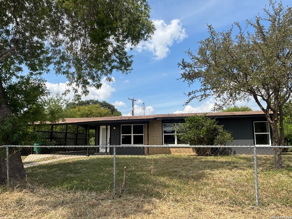 Photo of 151 ASHFORD DR, San Antonio, TX 78227 (MLS # 2018769)