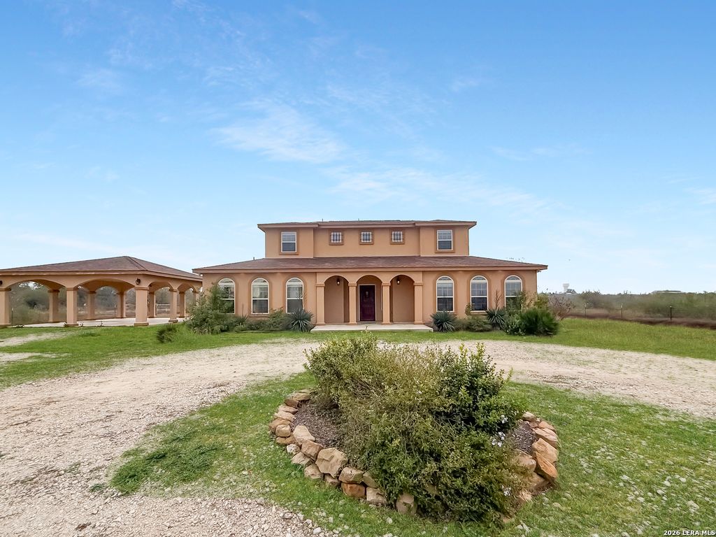 Photo of 2211 Old Lehmann Rd, Seguin, TX 78155 (MLS # 1941592)