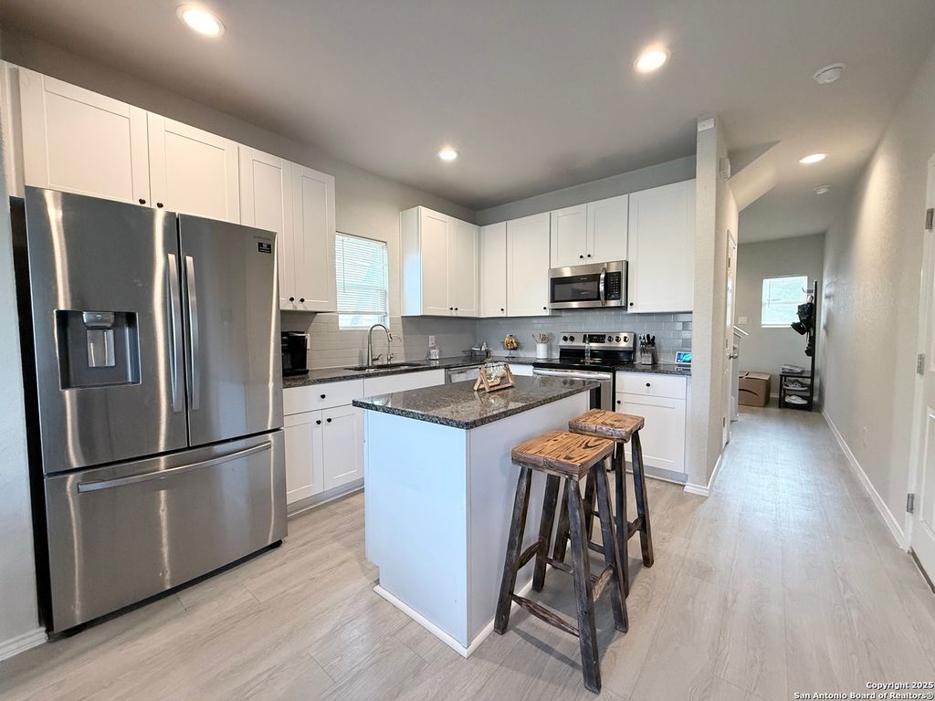 Photo of 5891 Elm Valley, San Antonio, TX 78242 (MLS # 1930290)