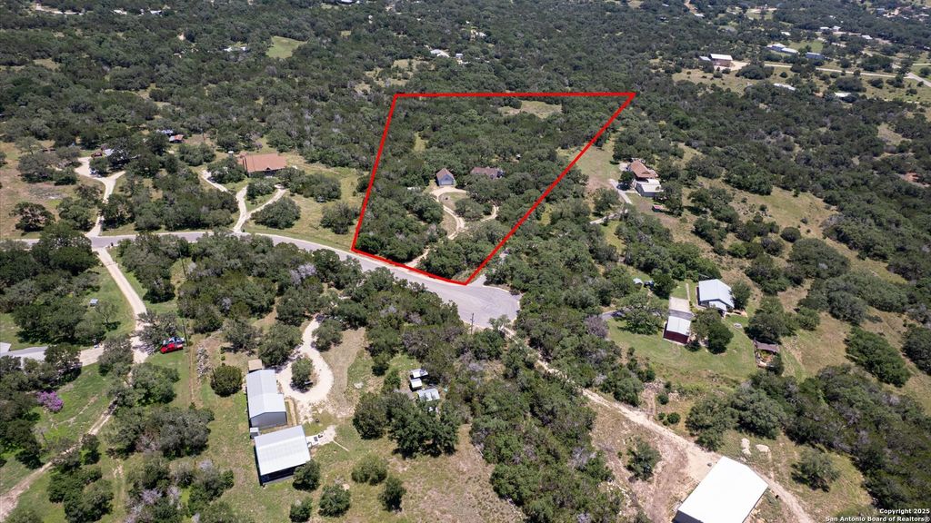 Photo of 689 Abels Way, Canyon Lake, TX 78133 (MLS # 1875276)