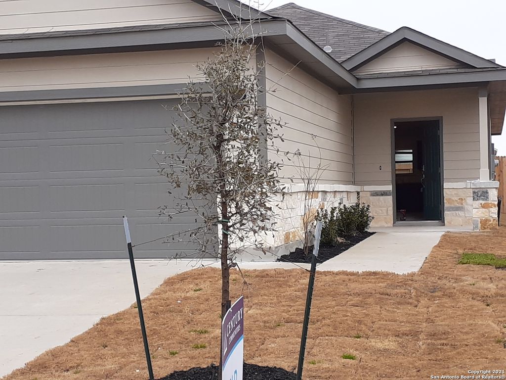 Photo of 2549 SMOKEY COVE, Seguin, TX 78155 (MLS # 1938156)