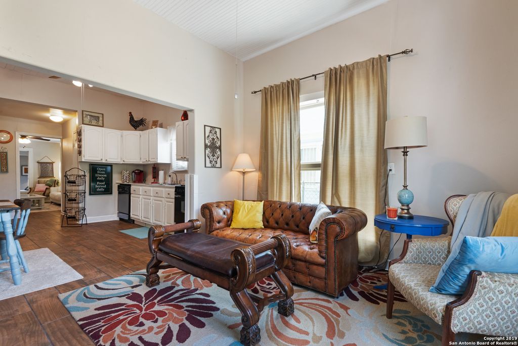 Photo of 242 LONE STAR BLVD, San Antonio, TX 78204 (MLS # 1939273)