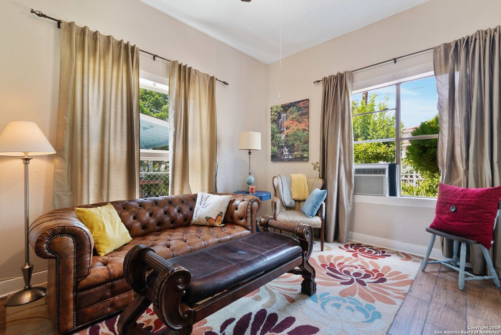 Photo of 242 LONE STAR BLVD, San Antonio, TX 78204 (MLS # 1939273)