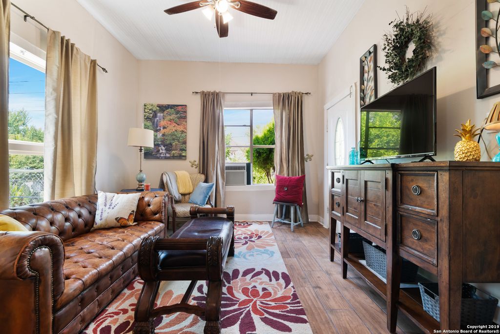 Photo of 242 LONE STAR BLVD, San Antonio, TX 78204 (MLS # 1939273)