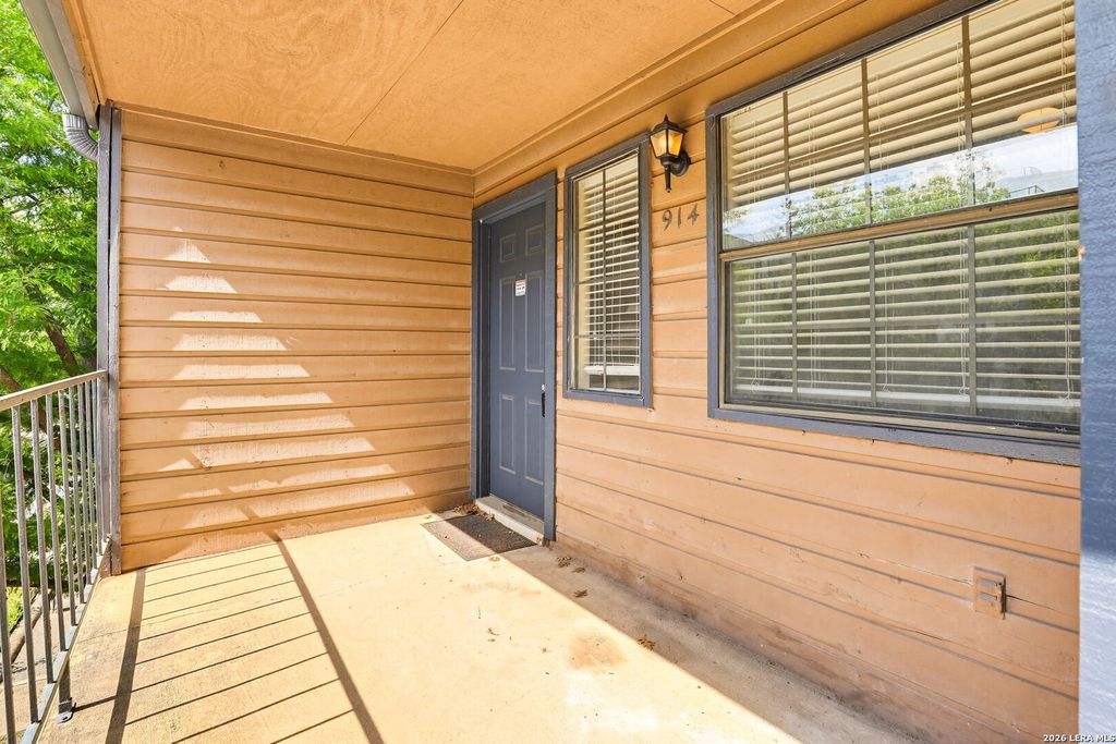 Photo of 4803 Hamilton Wolfe 914 #914, San Antonio, TX 78229 (MLS # 1969877)