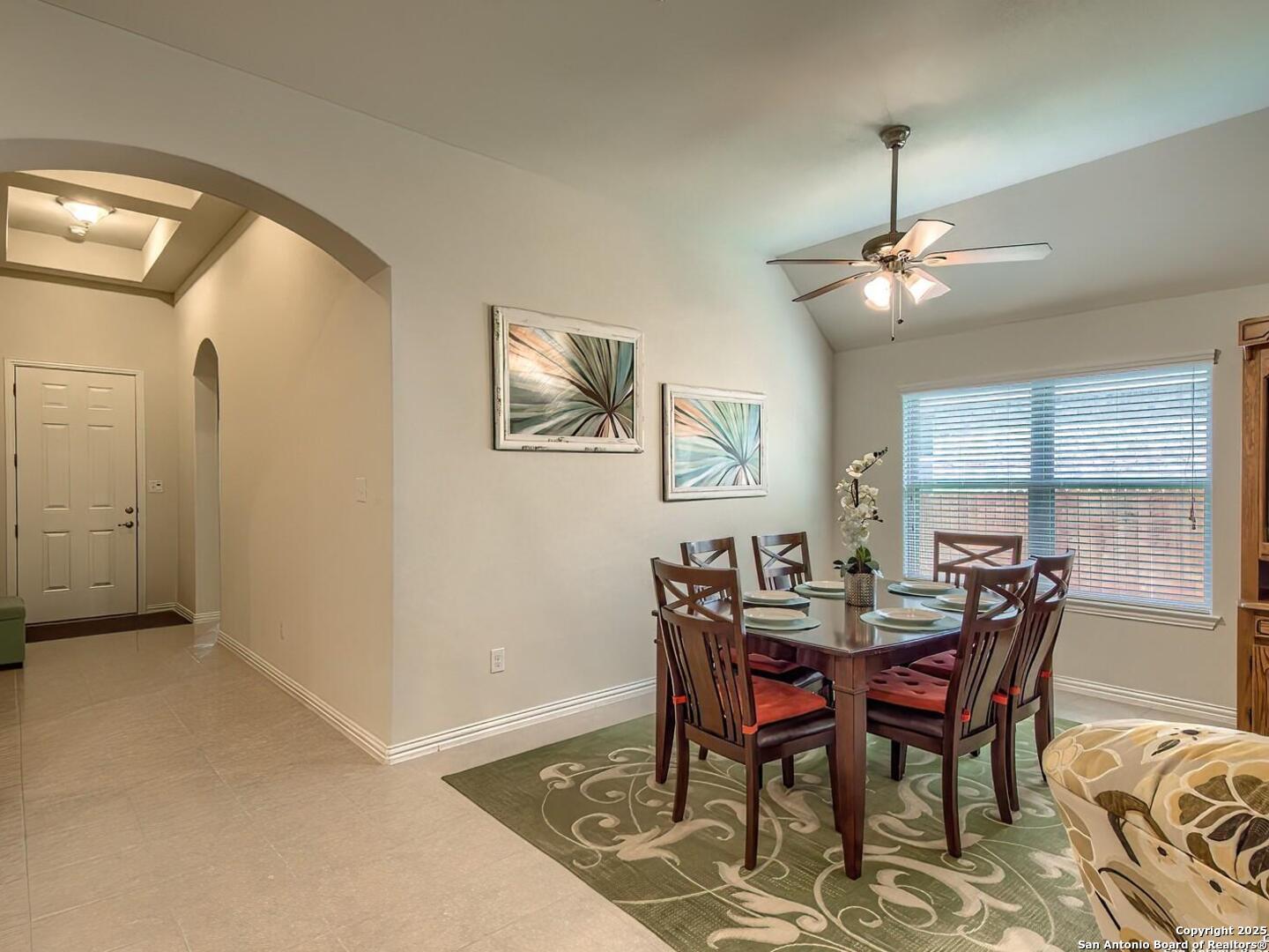 2824 Lake Highlands
