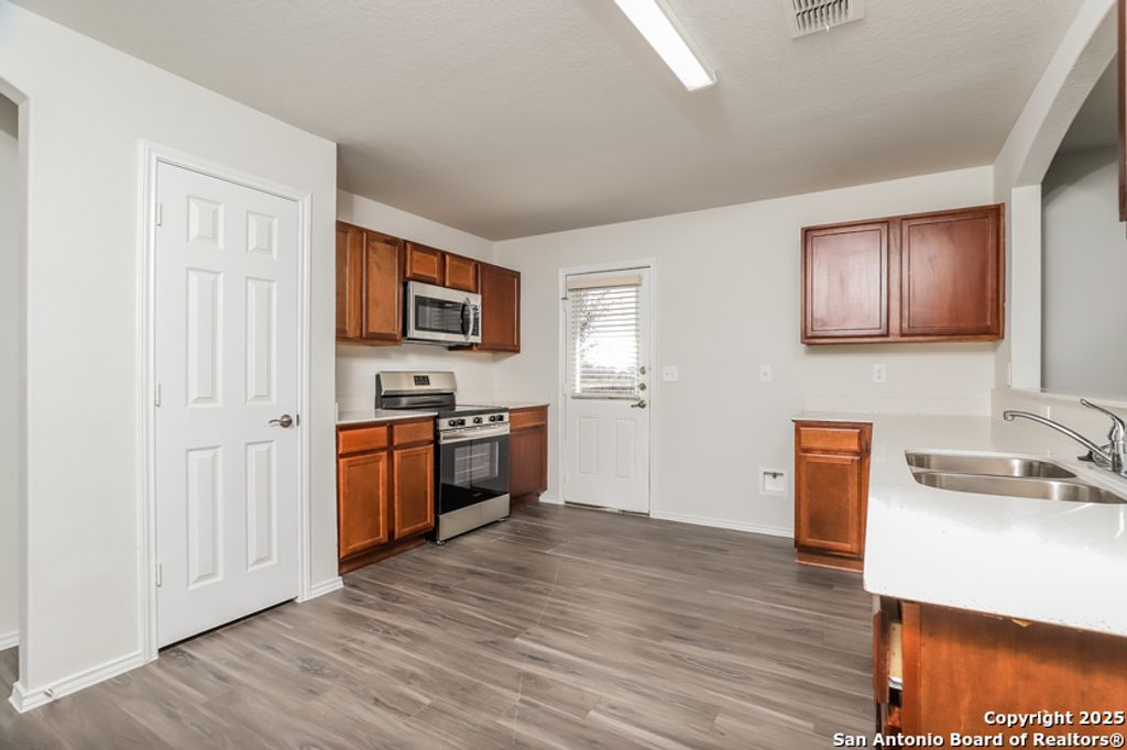 Photo of 10506 Goose Way, San Antonio, TX 78224 (MLS # 1938515)