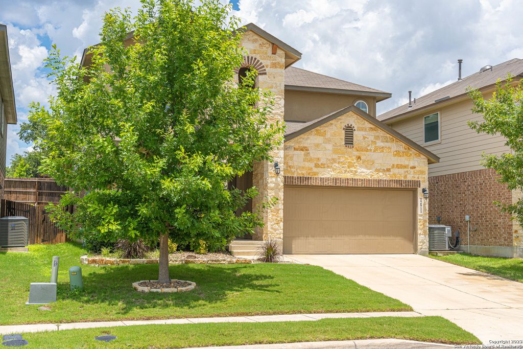 Photo of 12911 Brewster, San Antonio, TX 78253 (MLS # 1930140)