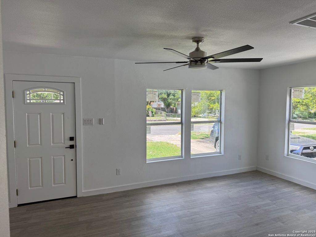Photo of 317 Avant, San Antonio, TX 78210 (MLS # 1879940)