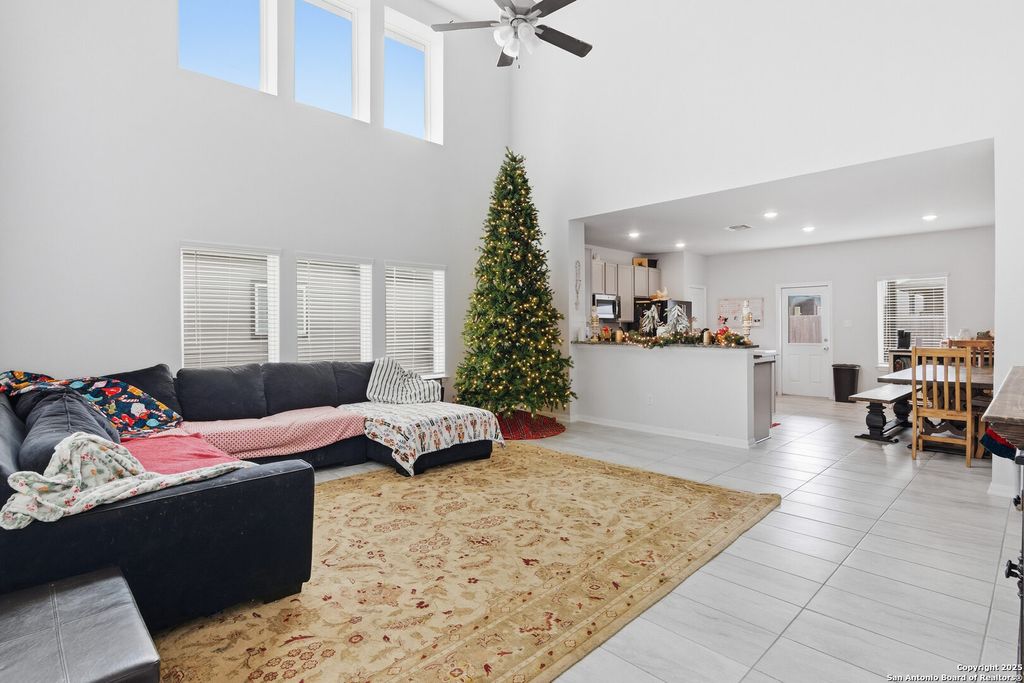 Photo of 305 Tims Way, Seguin, TX 78155 (MLS # 1924179)