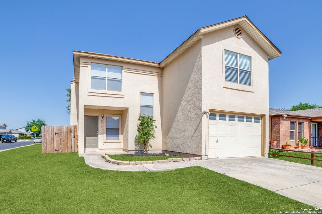 Photo of 2943 broad plain, San Antonio, TX 78245 (MLS # 1921978)