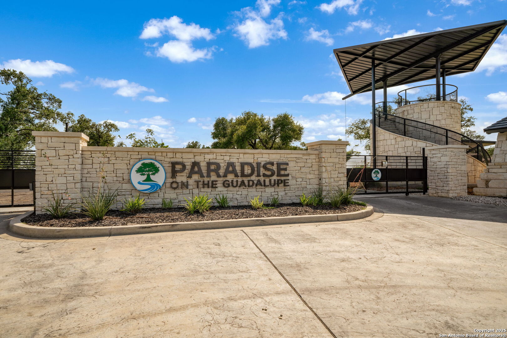 1750 Paradise Pkwy