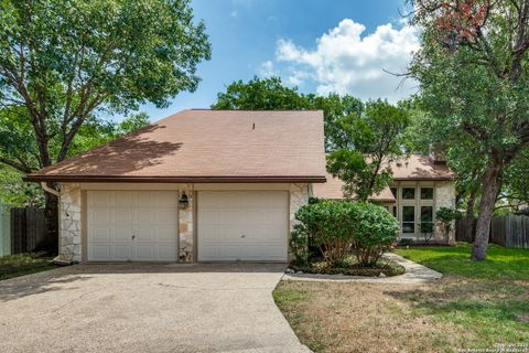 16930 HIDDEN TIMBER WOOD San Antonio TX 78248