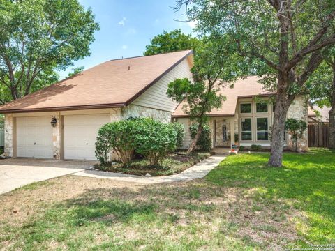16930 HIDDEN TIMBER WOOD San Antonio TX 78248
