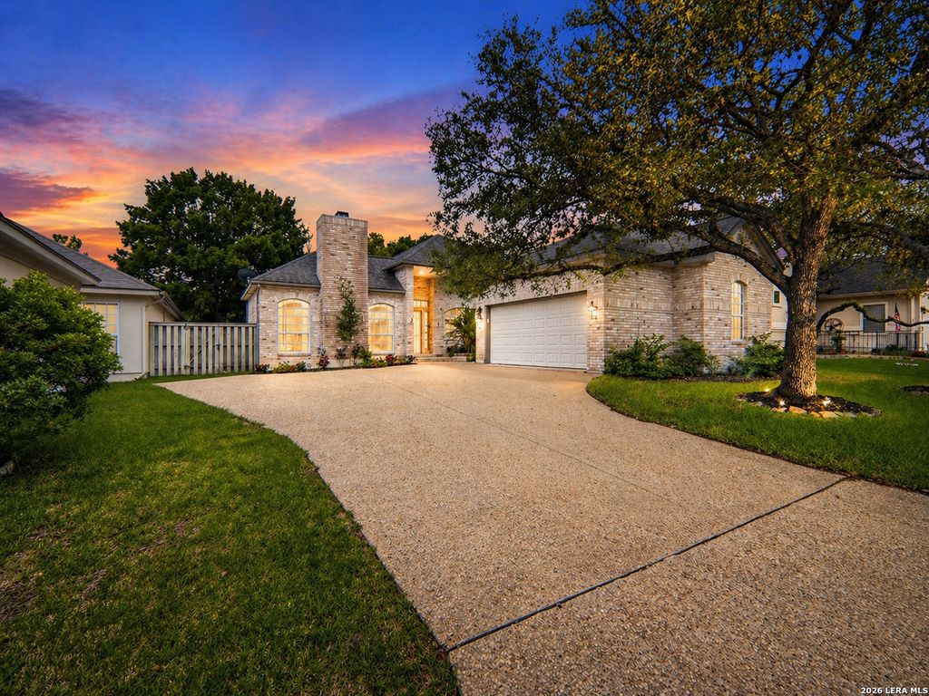 Photo of 8543 NORTHVIEW PASS, Fair Oaks Ranch, TX 78015 (MLS # 1960973)