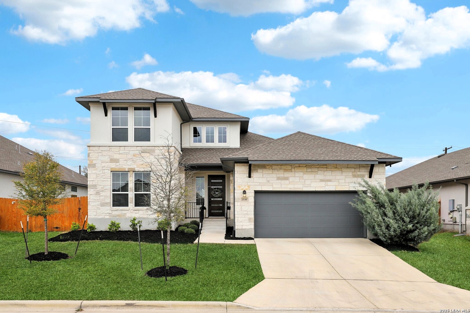 1538 Escarpment