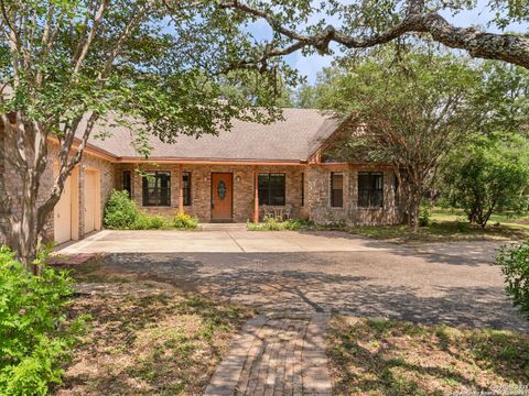 405 Sandy Oaks Boerne TX 78015