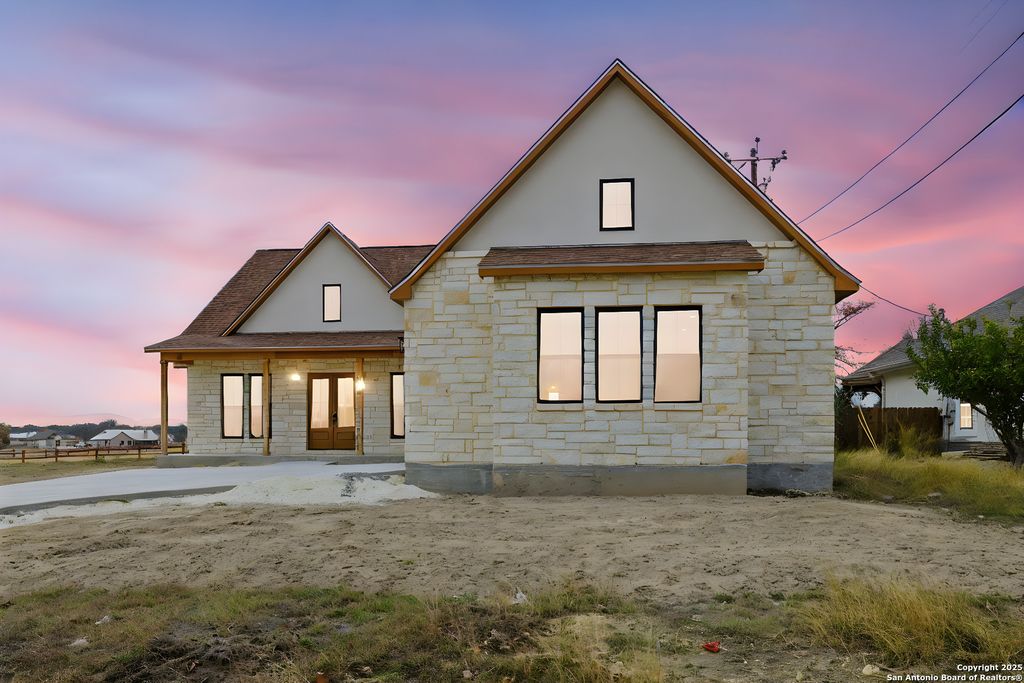 Photo of 348 Valley Oak, Bandera, TX 78003 (MLS # 1928578)