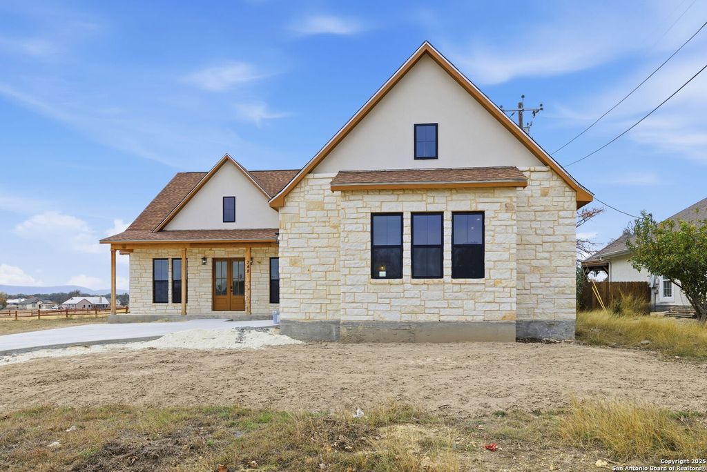 Photo of 348 Valley Oak, Bandera, TX 78003 (MLS # 1928578)