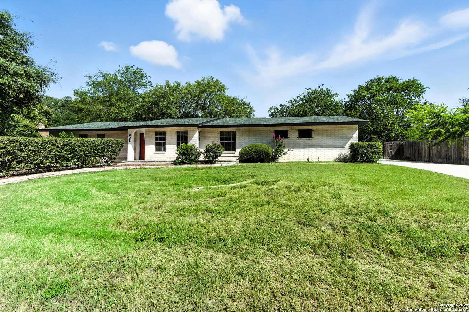 202 Shalimar Dr