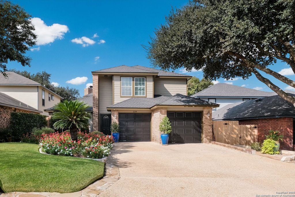 Photo of 1134 Summit Crest, San Antonio, TX 78258 (MLS # 1918286)