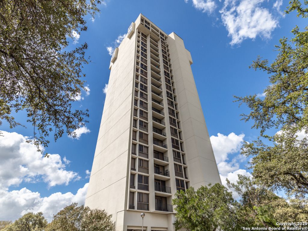 Photo of 7701 Wurzbach Rd 606 #606, San Antonio, TX 78229 (MLS # 1885634)