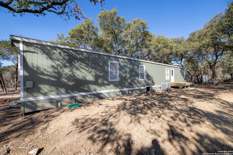 A home in Bandera