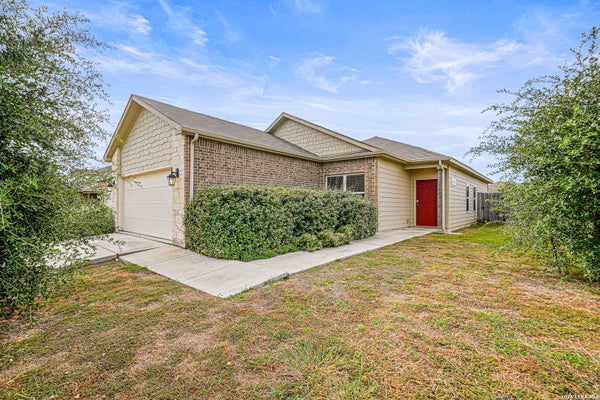 9038 GIBBONS TRCE, SAN ANTONIO, TX 78245 - Image dc79ffd6c7126dfe5e226f85c17a94d0/3026538675