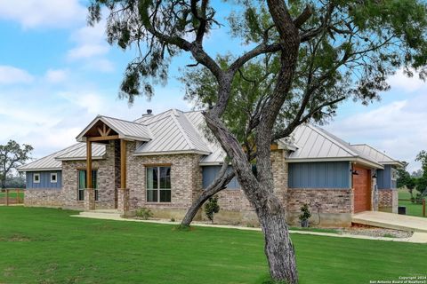 A home in Adkins