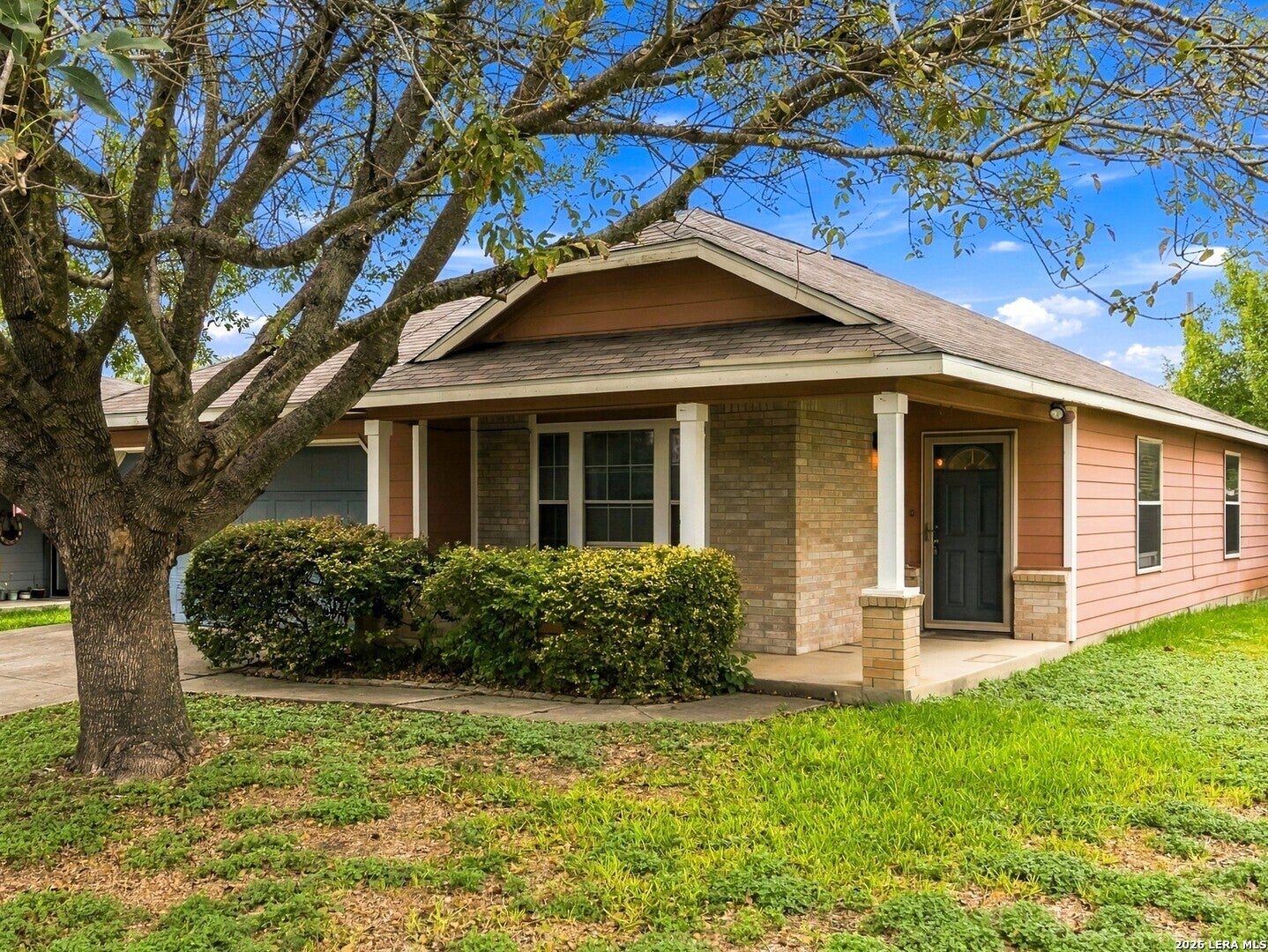 136 S WILLOW WAY