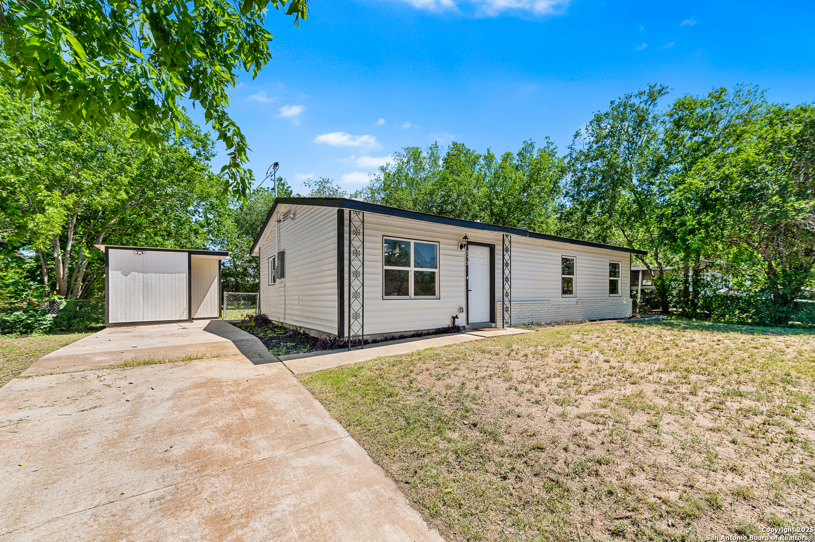 373 Kenmar Dr.