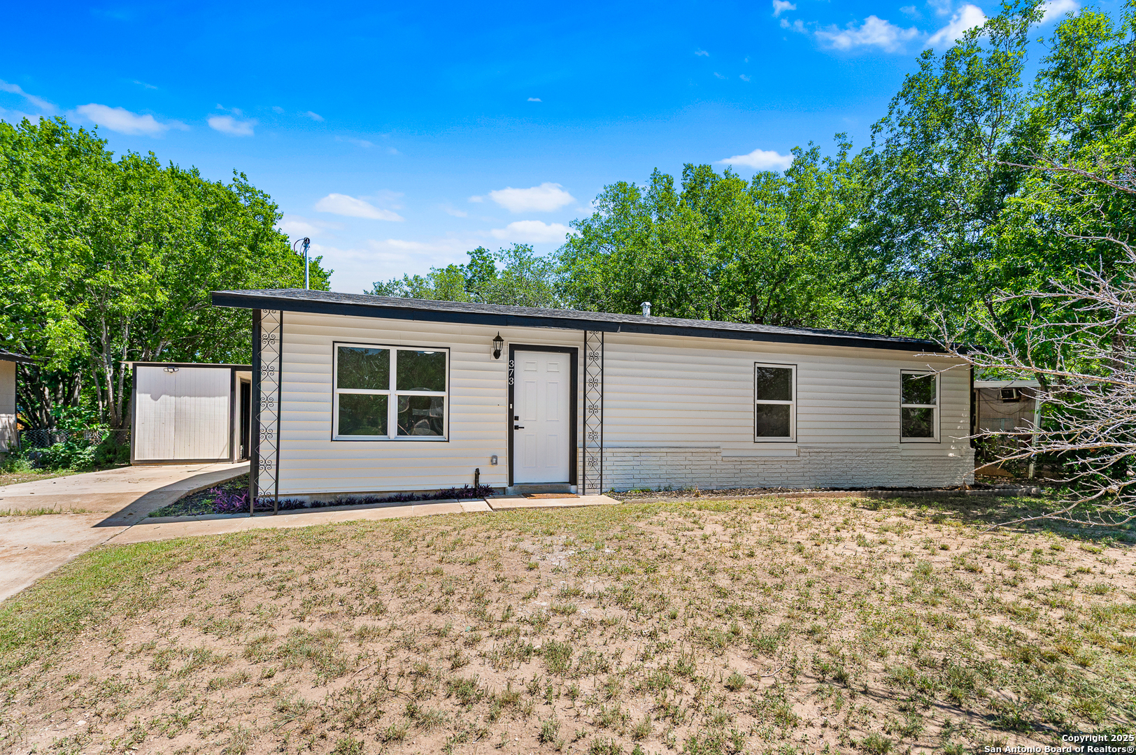 373 Kenmar Dr.