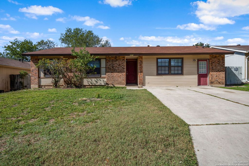 Photo of 5919 Hidden Mist, San Antonio, TX 78250 (MLS # 1919655)