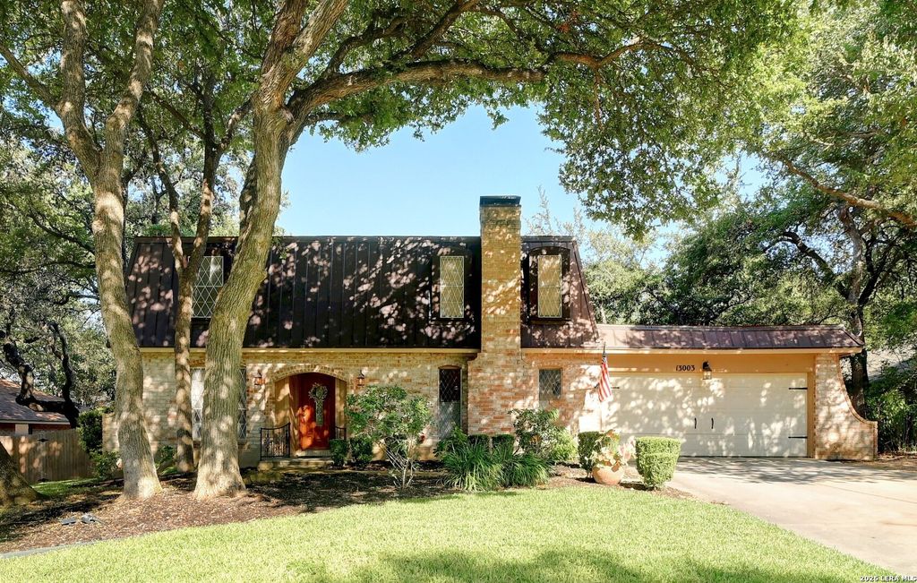 Photo of 13003 chateau forest, San Antonio, TX 78230 (MLS # 1944652)