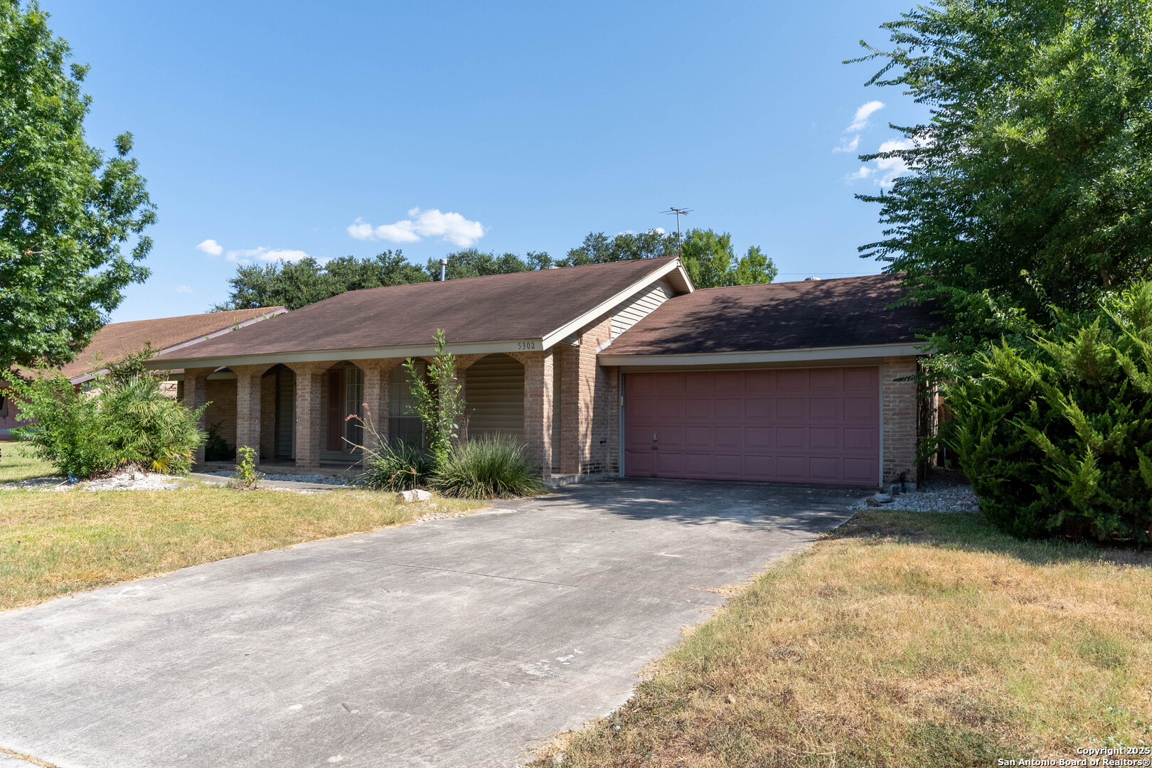 5302 Las Campanas