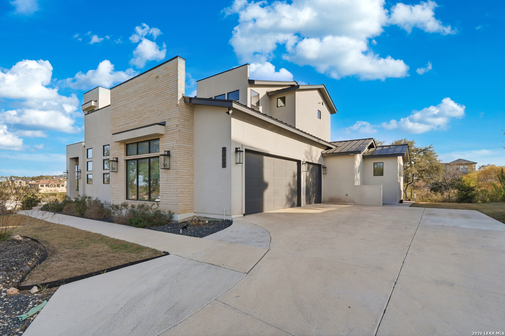 Search 10406 Kendall Cyn