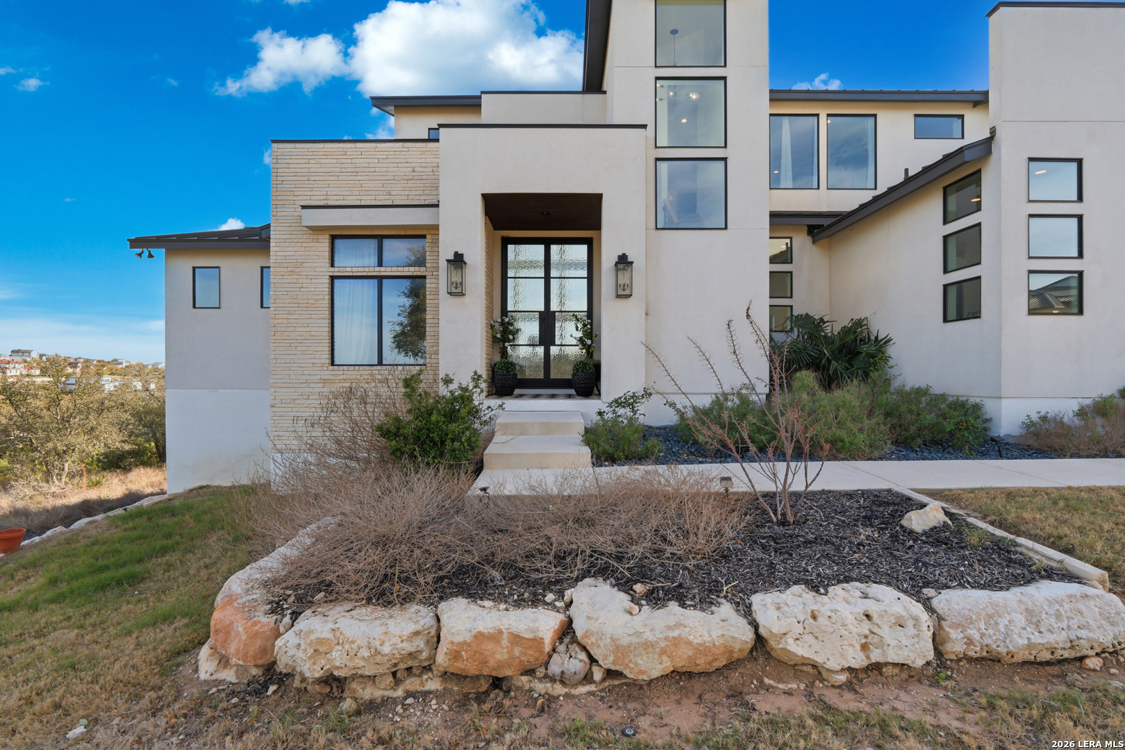 Search 10406 Kendall Cyn