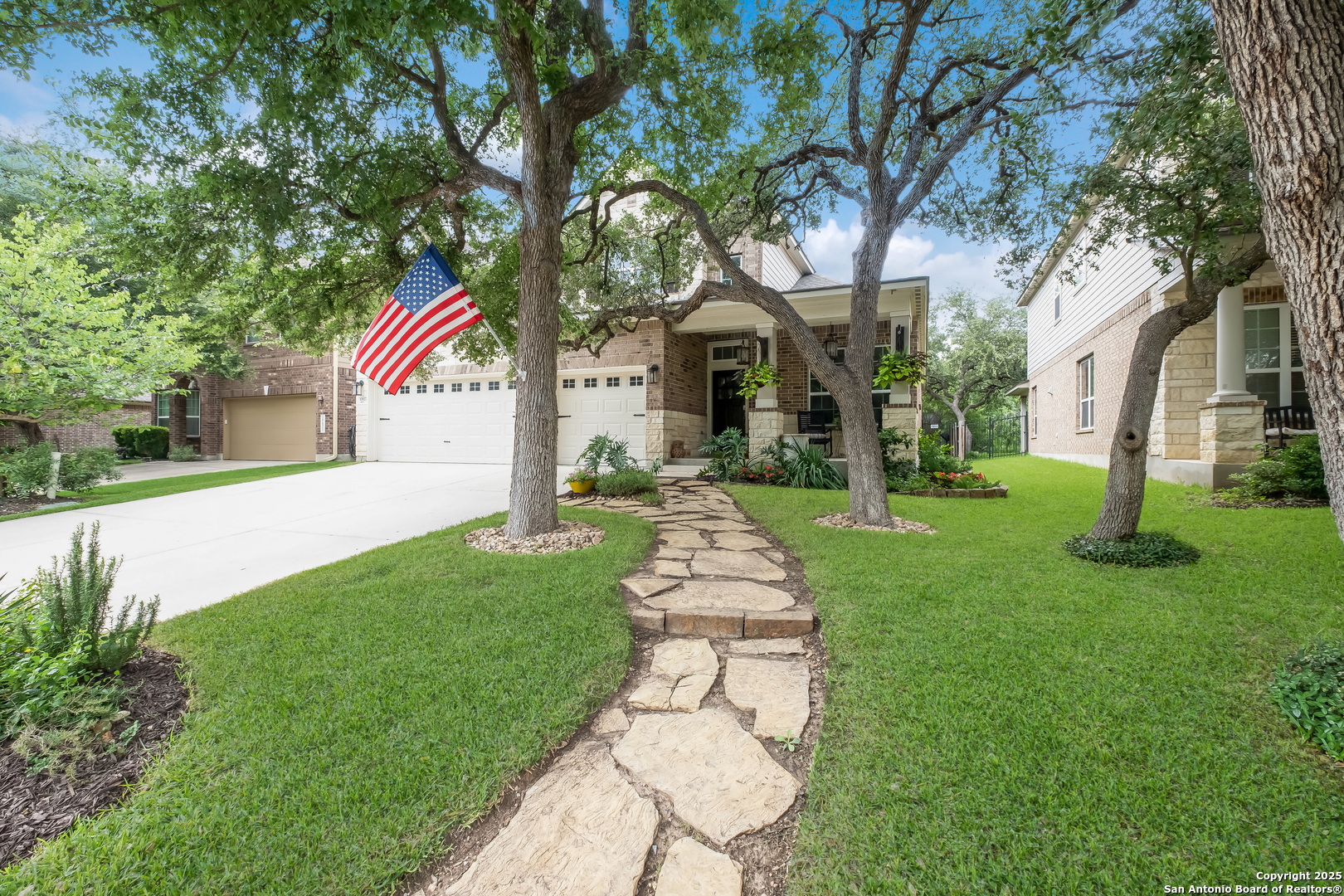 10627 Larch Grove Ct