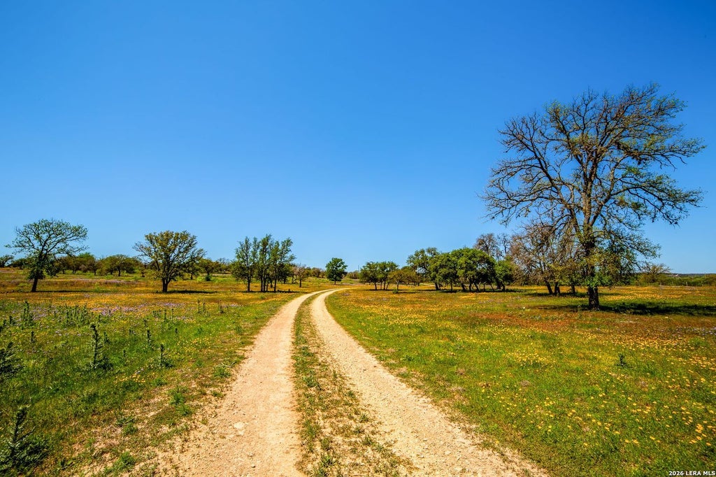 Photo of 567 Bear Creek Road, Kerrville, TX 78028 (MLS # 1946015)