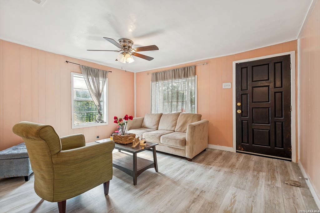 Photo of 214 Castroville, San Antonio, TX 78207 (MLS # 2000652)