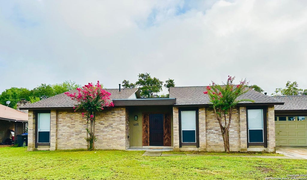 Photo of 4611 Crested Land, San Antonio, TX 78217 (MLS # 1973681)