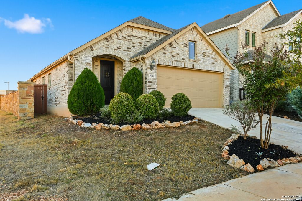 Photo of 2035 Cowan, New Braunfels, TX 78132 (MLS # 1919645)