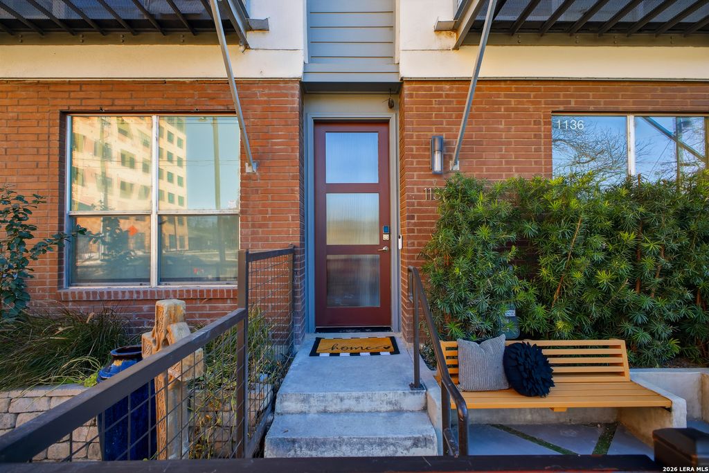 Photo of 1136 E Quincy 1136 #1136, San Antonio, TX 78212 (MLS # 1927388)