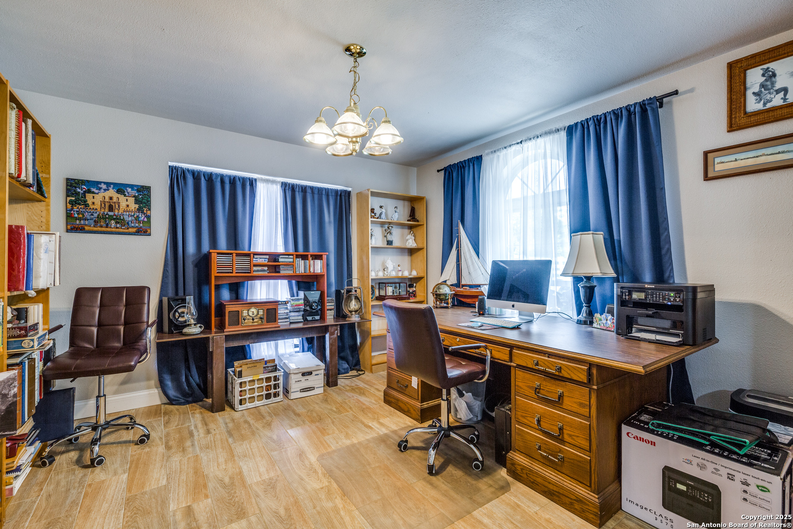 1027 Hedgestone