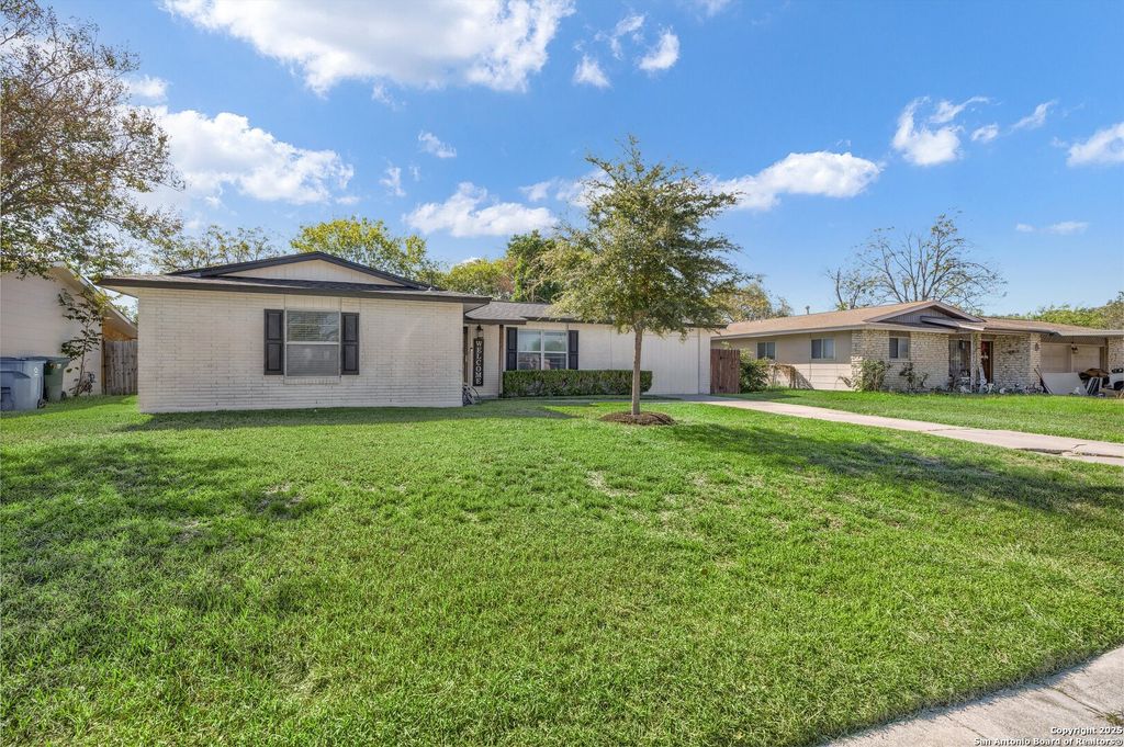 Photo of 5202 Coral Mist, Kirby, TX 78219 (MLS # 1922877)