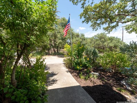 A home in Canyon Lake