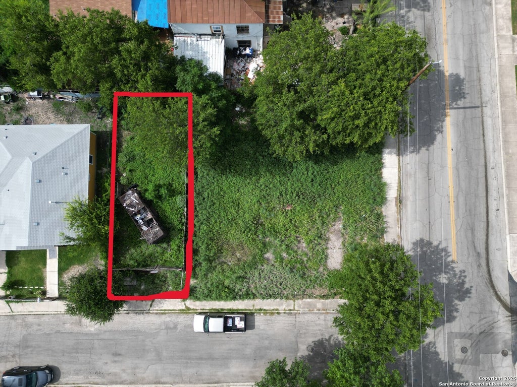 Photo of 1607 San Carlos, San Antonio, TX 78207 (MLS # 1881622)