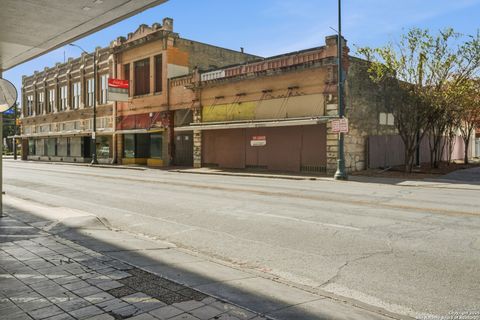 111-113 N Flores St San Antonio TX 78205