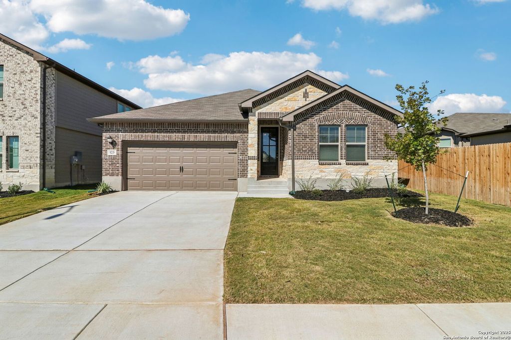 Photo of 123 Shelton Pass, Cibolo, TX 78108 (MLS # 1884193)