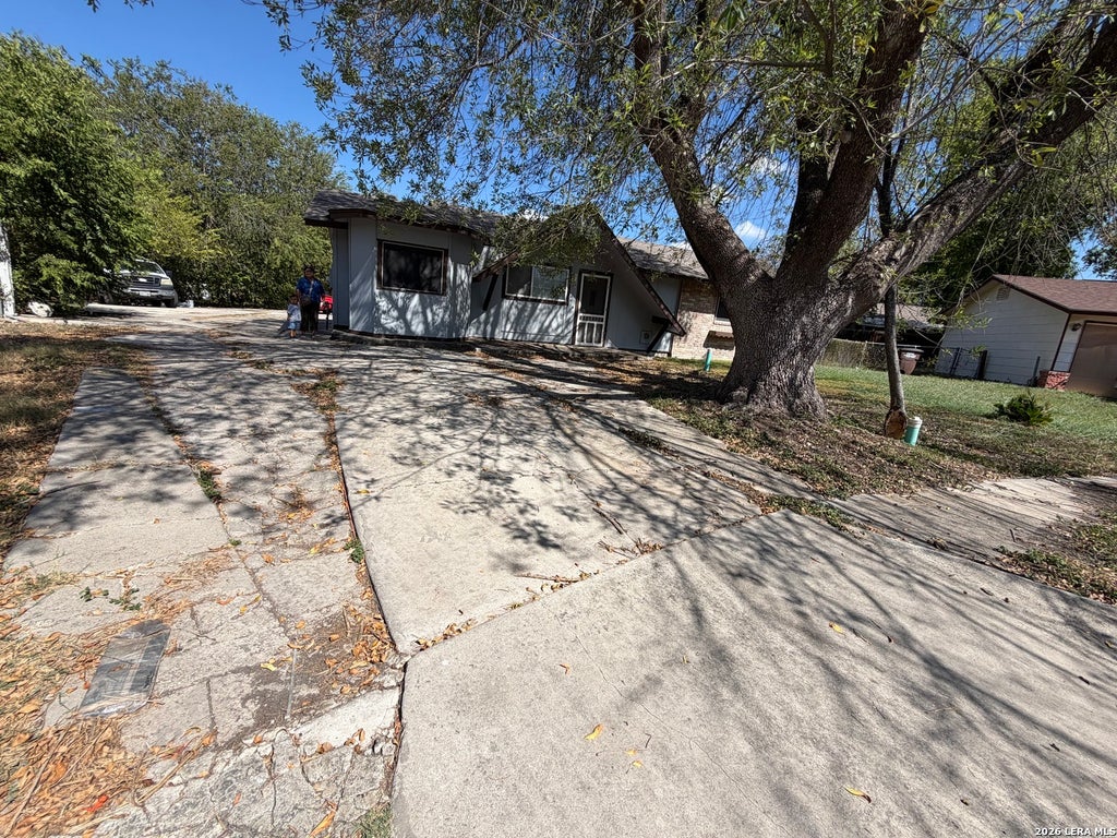 Photo of 7303 GLEN BRK, San Antonio, TX 78239 (MLS # 2018714)